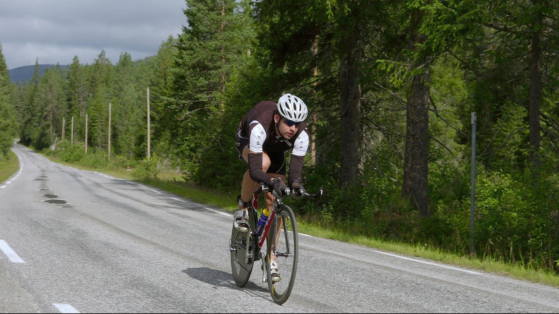 米兰体育-中国篮球的底蕴正在积蓄力量，中国的篮球氛围